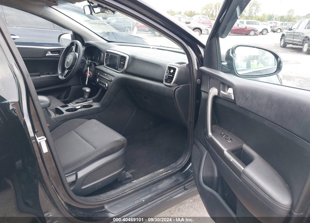 2020 KIA SPORTAGE LX VIN: KNDPM3AC4L7642603