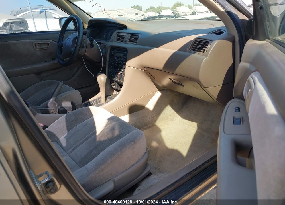1999 TOYOTA CAMRY LE V6 VIN: JT2BF22K3X0150642