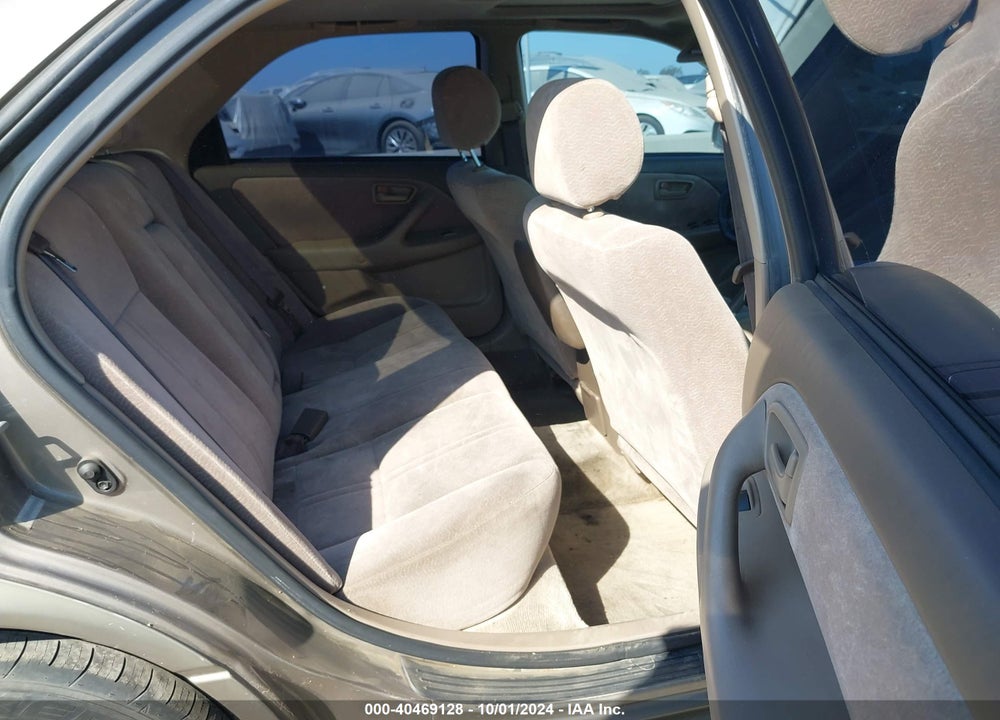 1999 TOYOTA CAMRY LE V6 VIN: JT2BF22K3X0150642