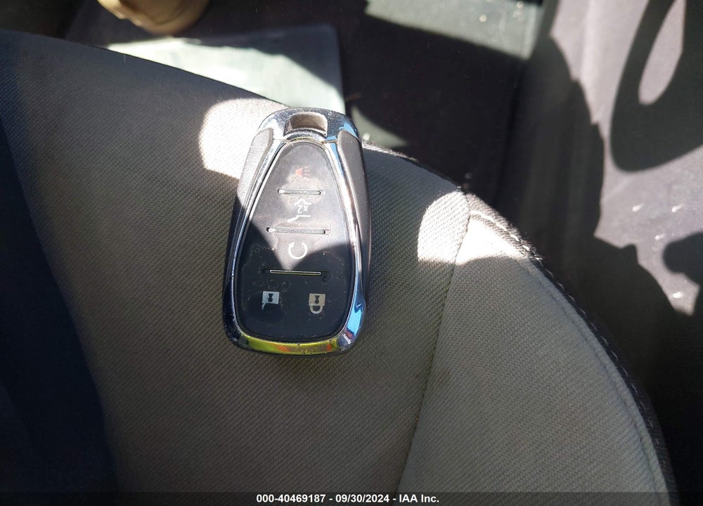 2019 CHEVROLET EQUINOX LT VIN: 3GNAXKEV0KL116327