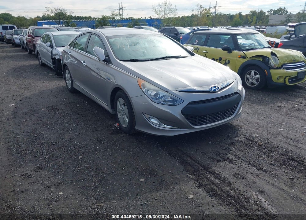 2012 HYUNDAI SONATA HYBRID VIN: KMHEC4A44CA022843