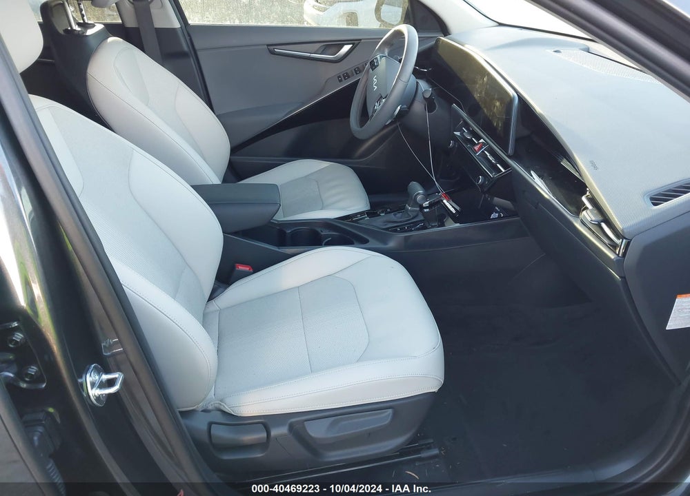 2024 KIA NIRO EX VIN: KNDCR3LE3R5186192