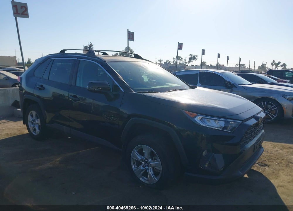 2020 TOYOTA RAV4 XLE VIN: 2T3W1RFV9LW073043