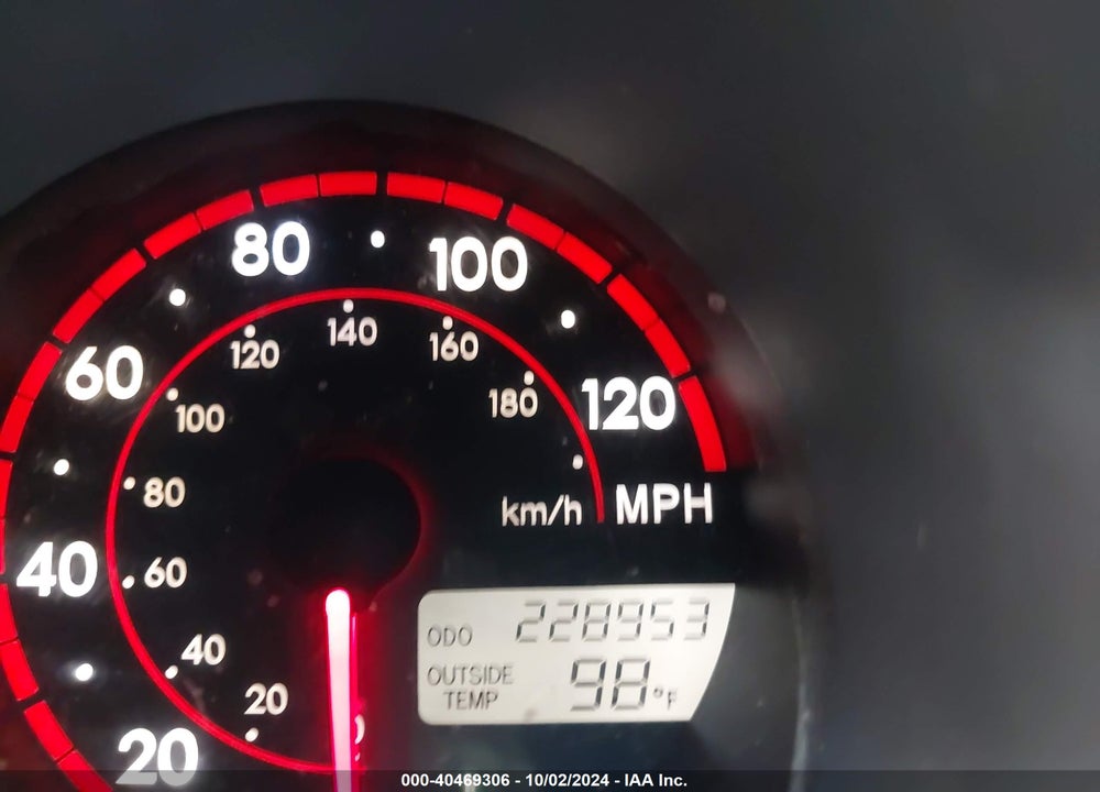 2005 TOYOTA MATRIX/XR VIN: 2T1LR30E55C428465
