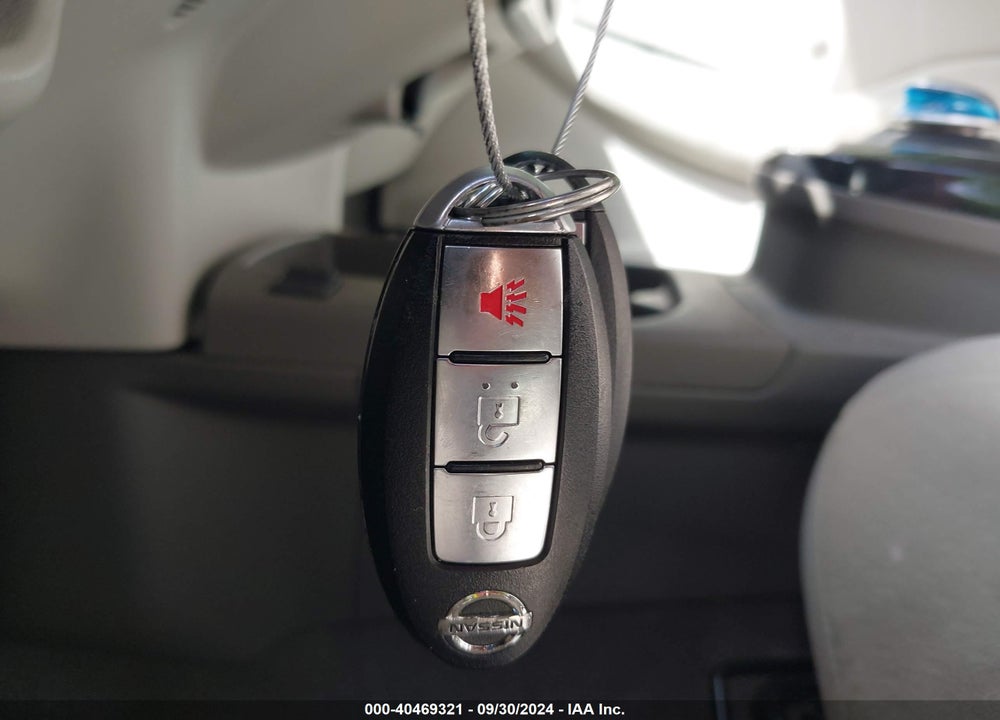 2011 NISSAN LEAF SL VIN: JN1AZ0CP5BT008148