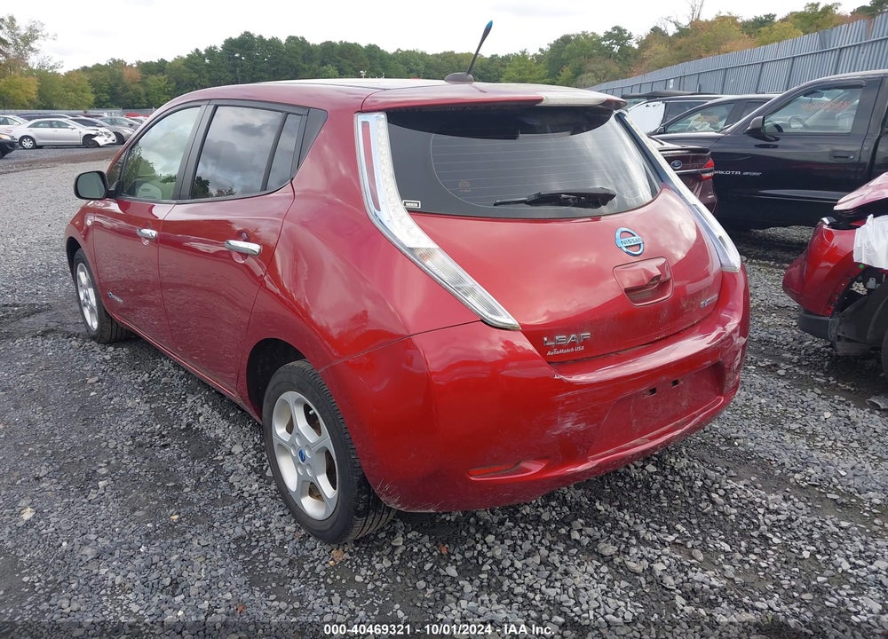 2011 NISSAN LEAF SL VIN: JN1AZ0CP5BT008148