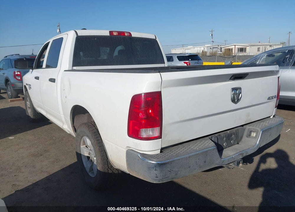2019 RAM 1500 CLASSIC TRADESMAN 4X4 5'7 BOX VIN: 1C6RR7KM0KS726171