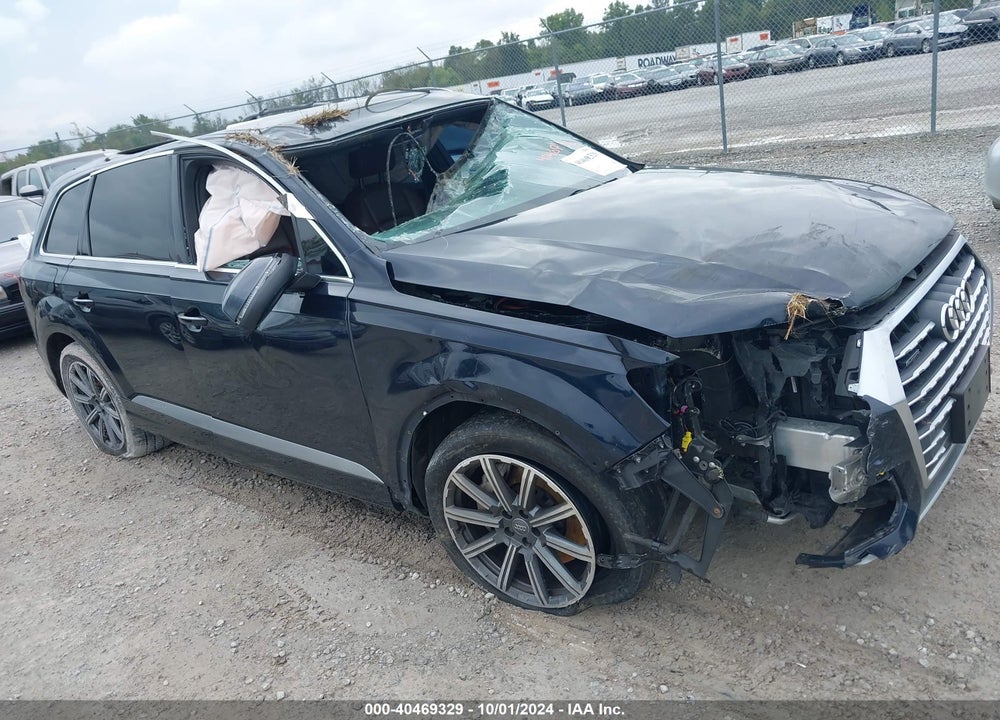 2017 AUDI Q7 3.0T PREMIUM VIN: WA1LAAF70HD020526