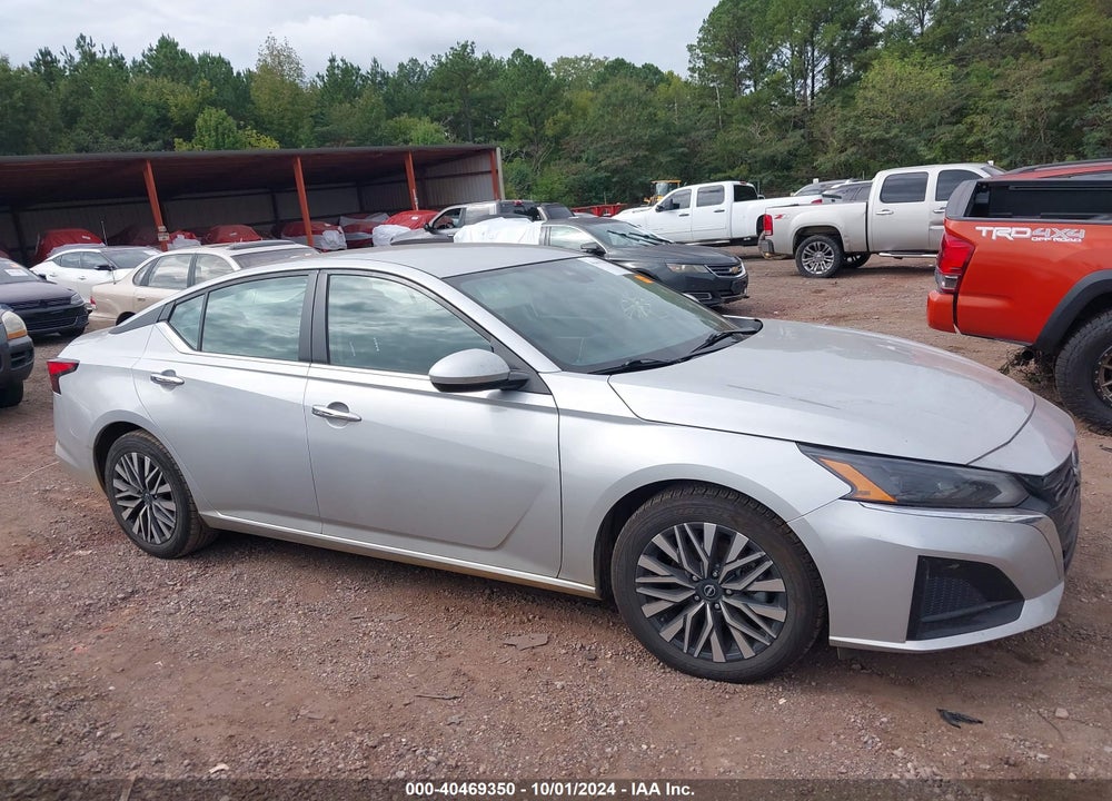 2023 NISSAN ALTIMA SV FWD VIN: 1N4BL4DV5PN331303