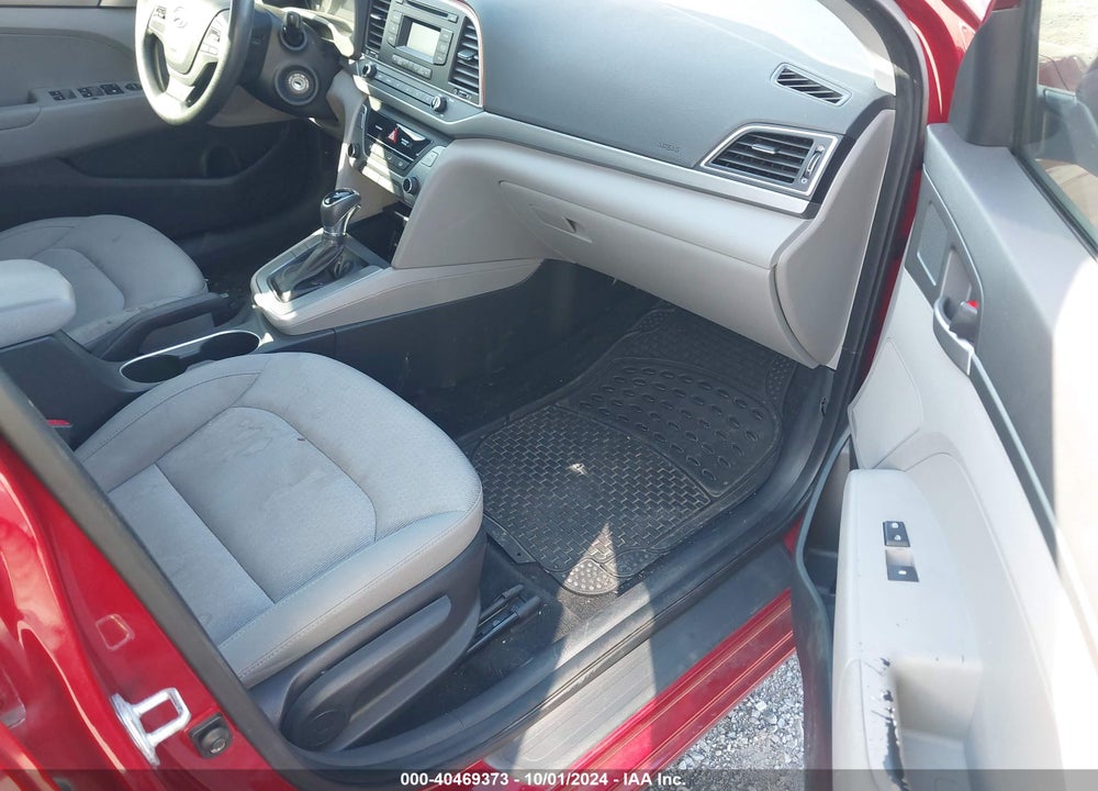 2017 HYUNDAI ELANTRA SE VIN: KMHD74LF0HU112043