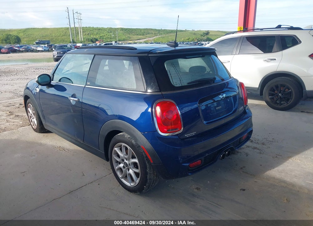 2017 MINI HARDTOP COOPER S VIN: WMWXP7C50H2A45286
