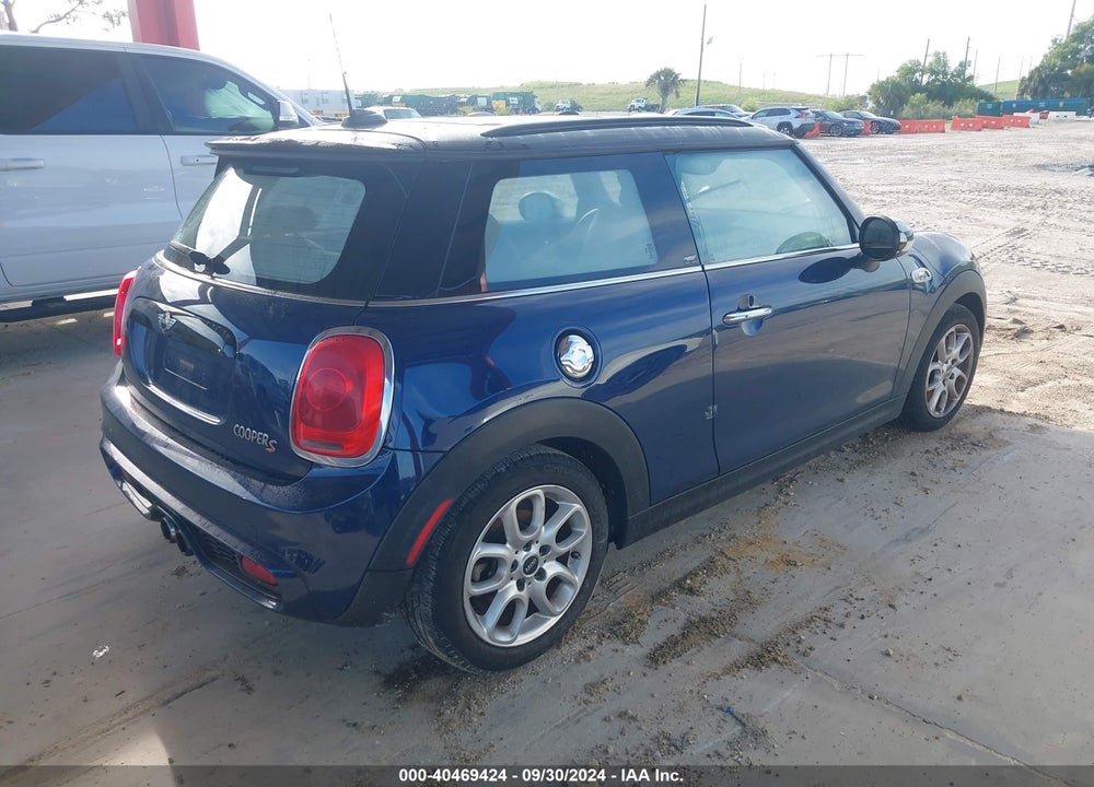 2017 MINI HARDTOP COOPER S VIN: WMWXP7C50H2A45286