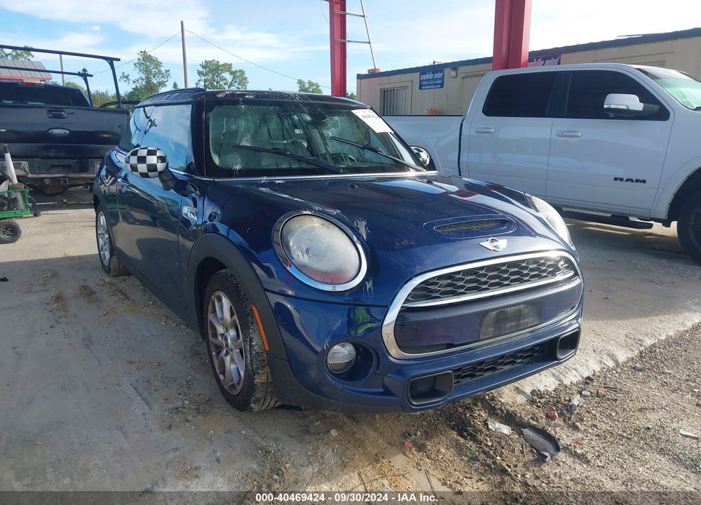 2017 MINI HARDTOP COOPER S VIN: WMWXP7C50H2A45286