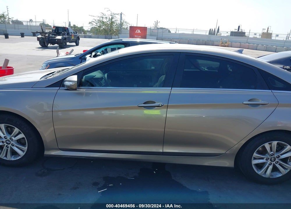 2014 HYUNDAI SONATA GLS VIN: 5NPEB4AC3EH914253