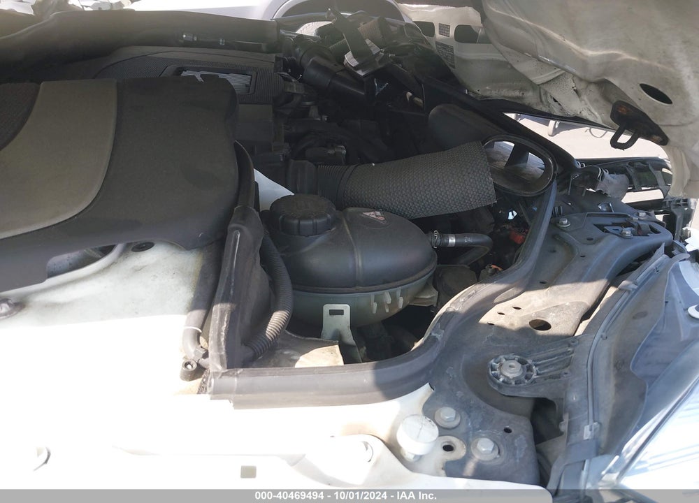 2011 MERCEDES-BENZ E 350 VIN: WDDHF5GB0BA515606