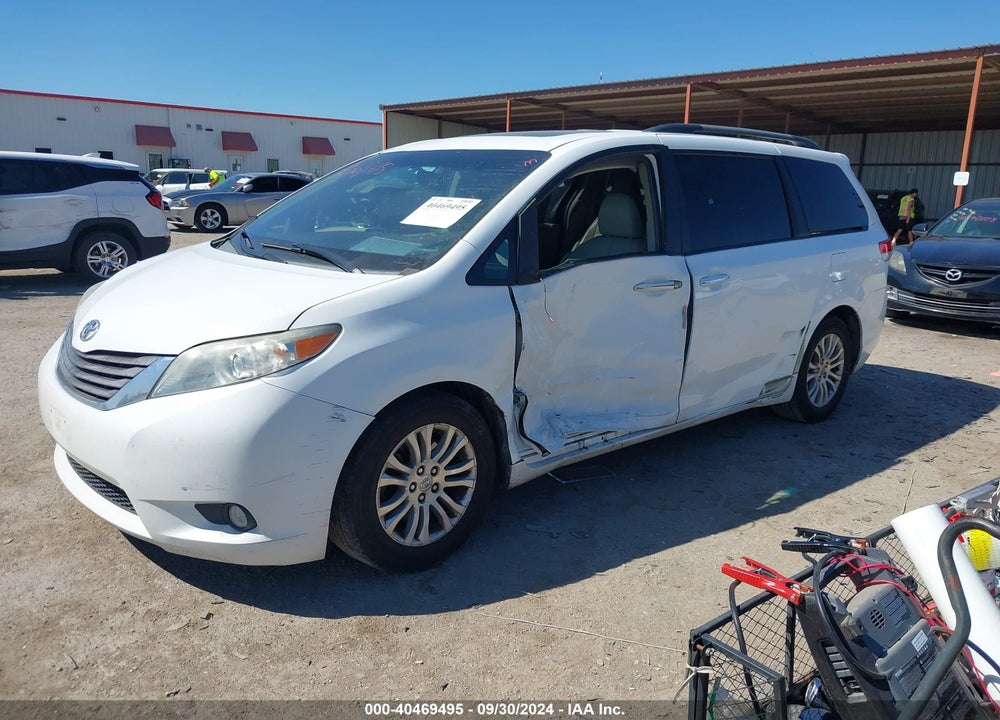 2011 TOYOTA SIENNA XLE V6 VIN: 5TDYK3DC1BS104600