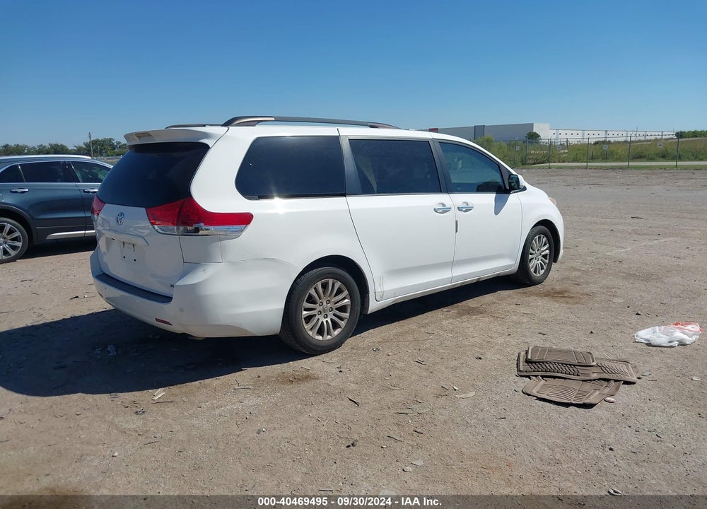 2011 TOYOTA SIENNA XLE V6 VIN: 5TDYK3DC1BS104600