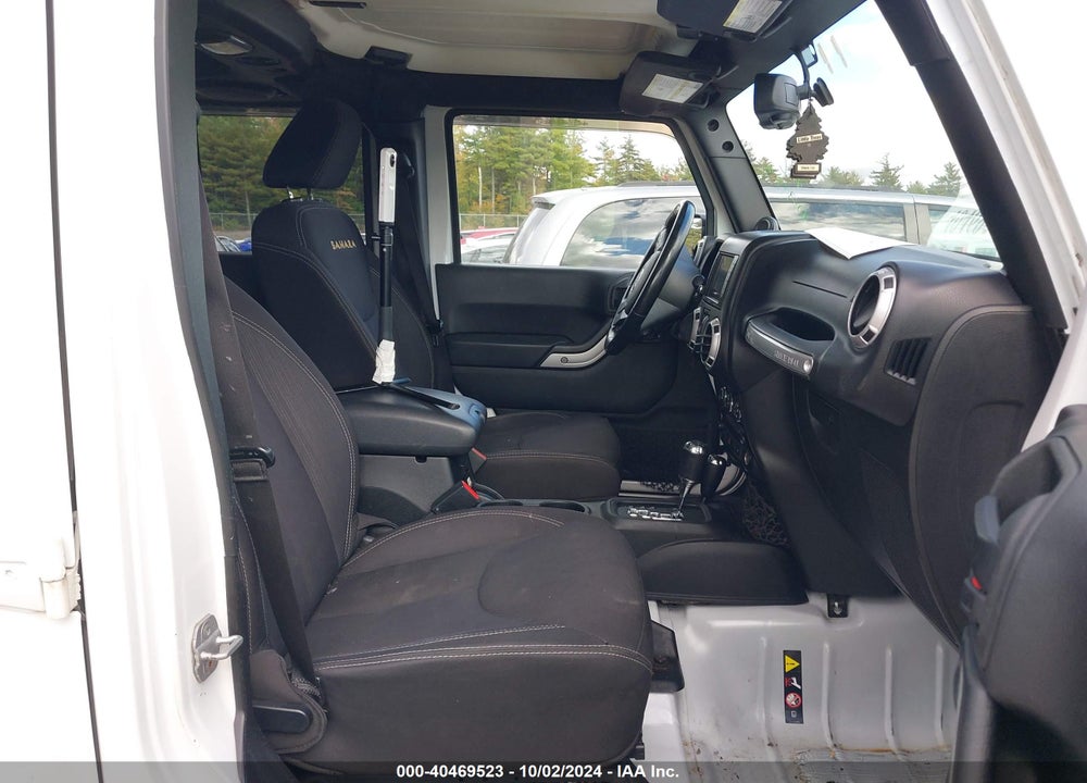 2013 JEEP WRANGLER UNLIMITED SAHARA VIN: 1C4BJWEG0DL698984