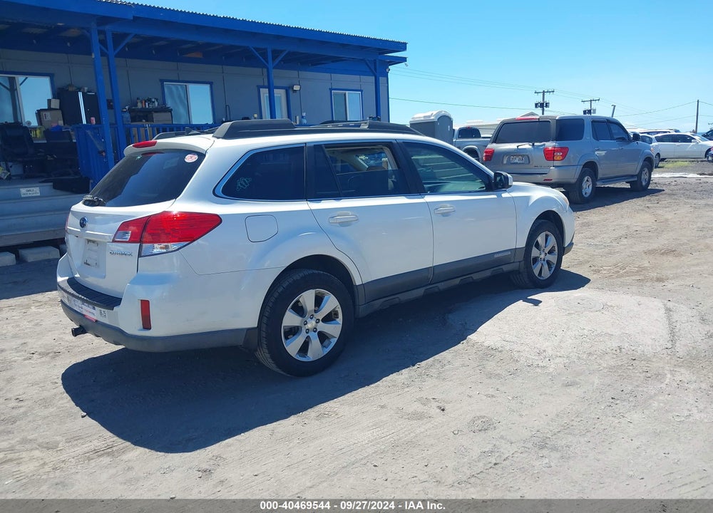 2011 SUBARU OUTBACK 2.5I LIMITED VIN: 4S4BRCKC8B3402238