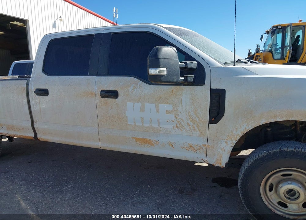 2022 FORD F-250 XL VIN: 1FT7W2B60NED15420