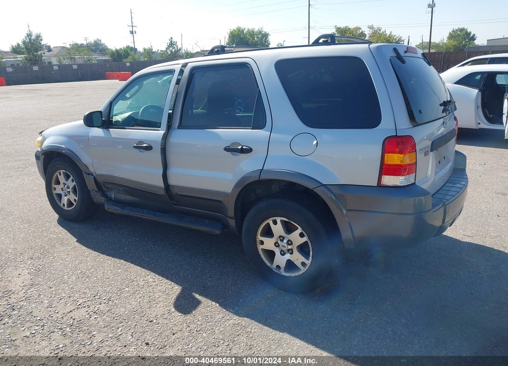 2005 FORD ESCAPE XLT VIN: 1FMYU93105KB20890