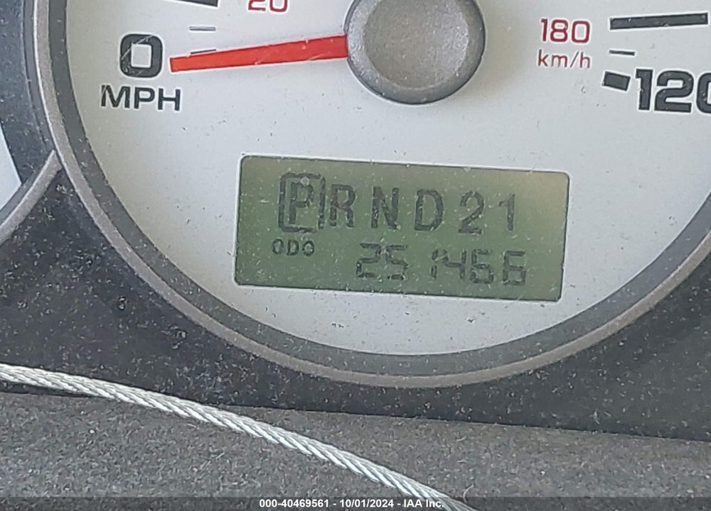 2005 FORD ESCAPE XLT VIN: 1FMYU93105KB20890