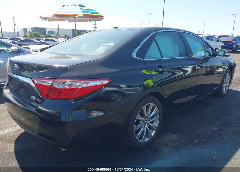 2015 TOYOTA CAMRY HYBRID XLE VIN: 4T1BD1FK7FU149630