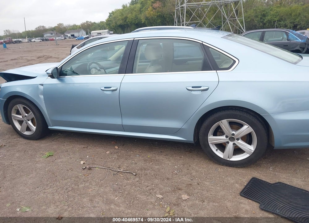 2012 VOLKSWAGEN PASSAT 2.5L SE VIN: 1VWBP7A38CC012757