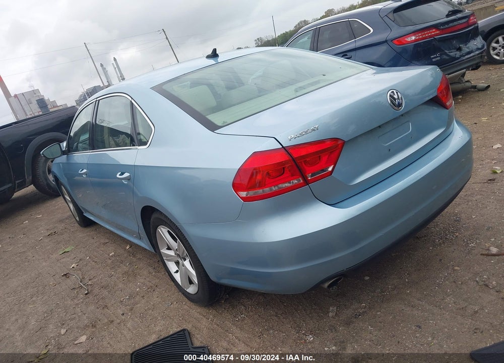 2012 VOLKSWAGEN PASSAT 2.5L SE VIN: 1VWBP7A38CC012757