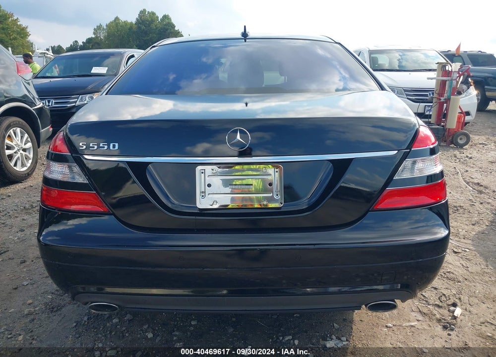 2008 MERCEDES-BENZ S 550 VIN: WDDNG71X88A204496