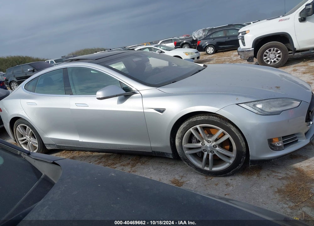2015 TESLA MODEL S 60/70/85 VIN: 5YJSA1H14FF082866