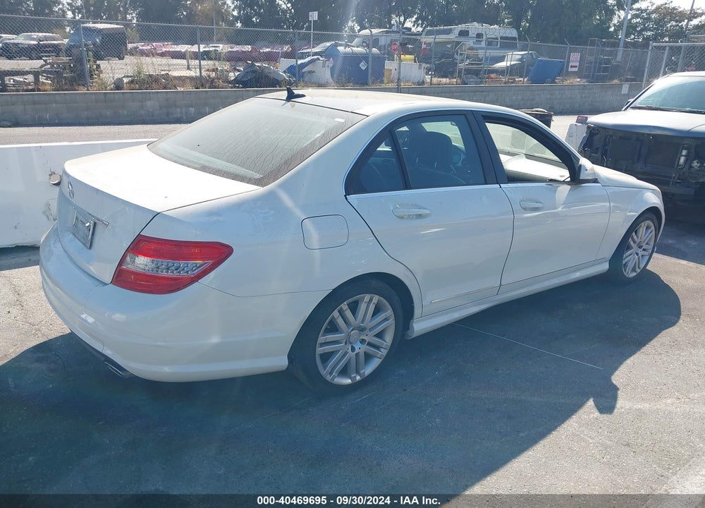 2008 MERCEDES-BENZ C 300 LUXURY/SPORT VIN: WDDGF54X08F068749