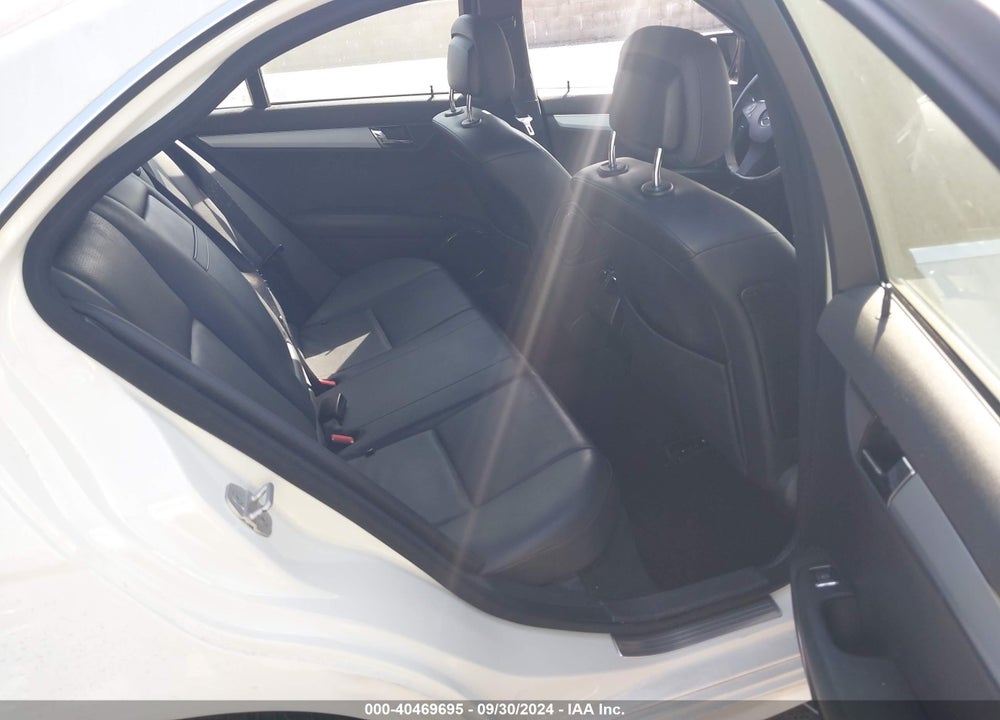 2008 MERCEDES-BENZ C 300 LUXURY/SPORT VIN: WDDGF54X08F068749