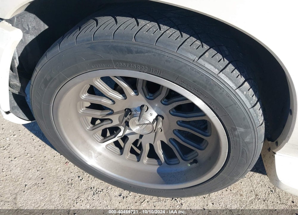 2004 CADILLAC ESCALADE STANDARD VIN: 1GYEK63N54R218330