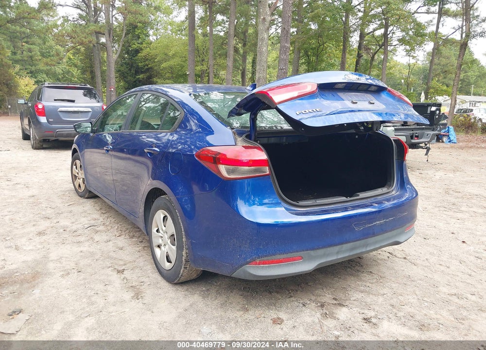 2017 KIA FORTE LX VIN: 3KPFK4A72HE060307