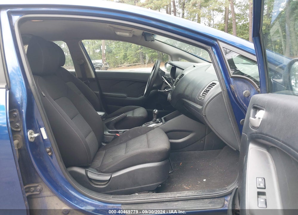 2017 KIA FORTE LX VIN: 3KPFK4A72HE060307