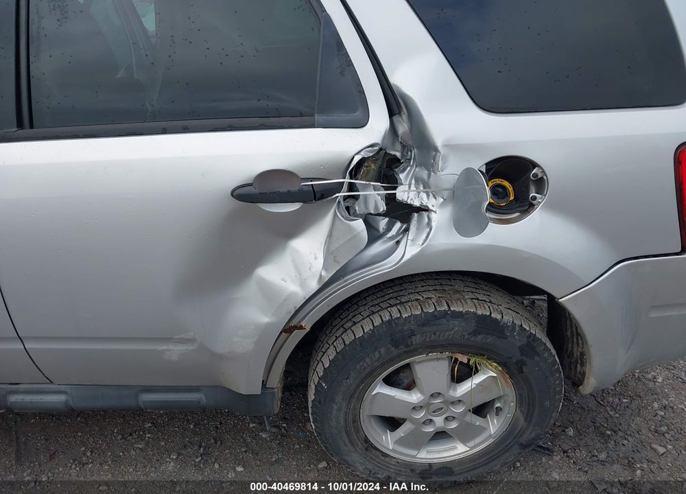 2010 FORD ESCAPE XLT VIN: 1FMCU9DGXAKD17590