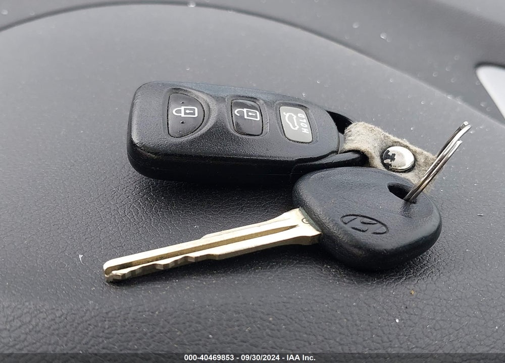 2016 HYUNDAI ELANTRA SE VIN: KMHDH4AE9GU490528