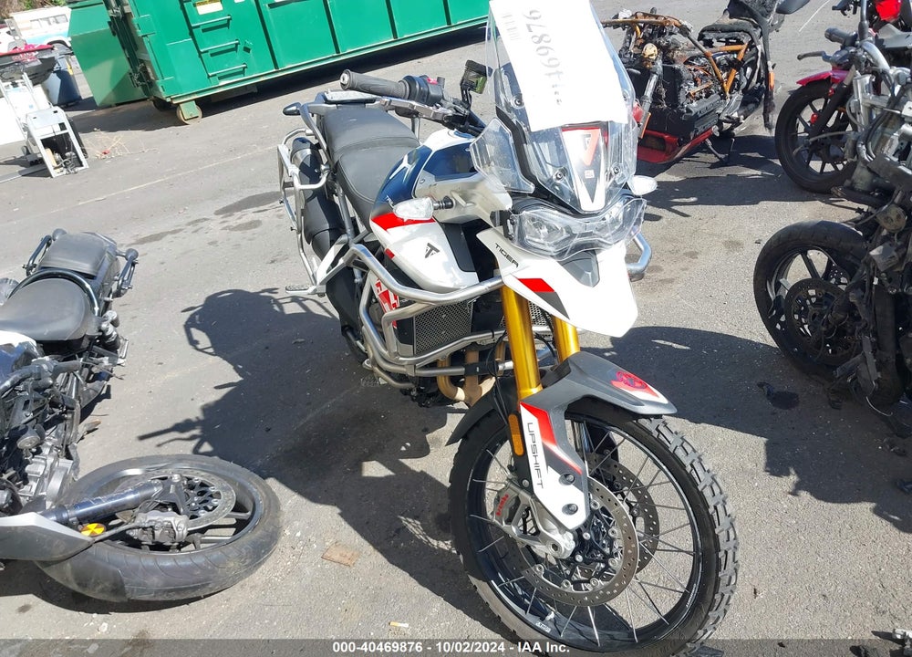 2023 TRIUMPH MOTORCYCLE TIGER 900 RALLY PRO/900 BOND EDITION VIN: SMTE67DF9PTBE9673