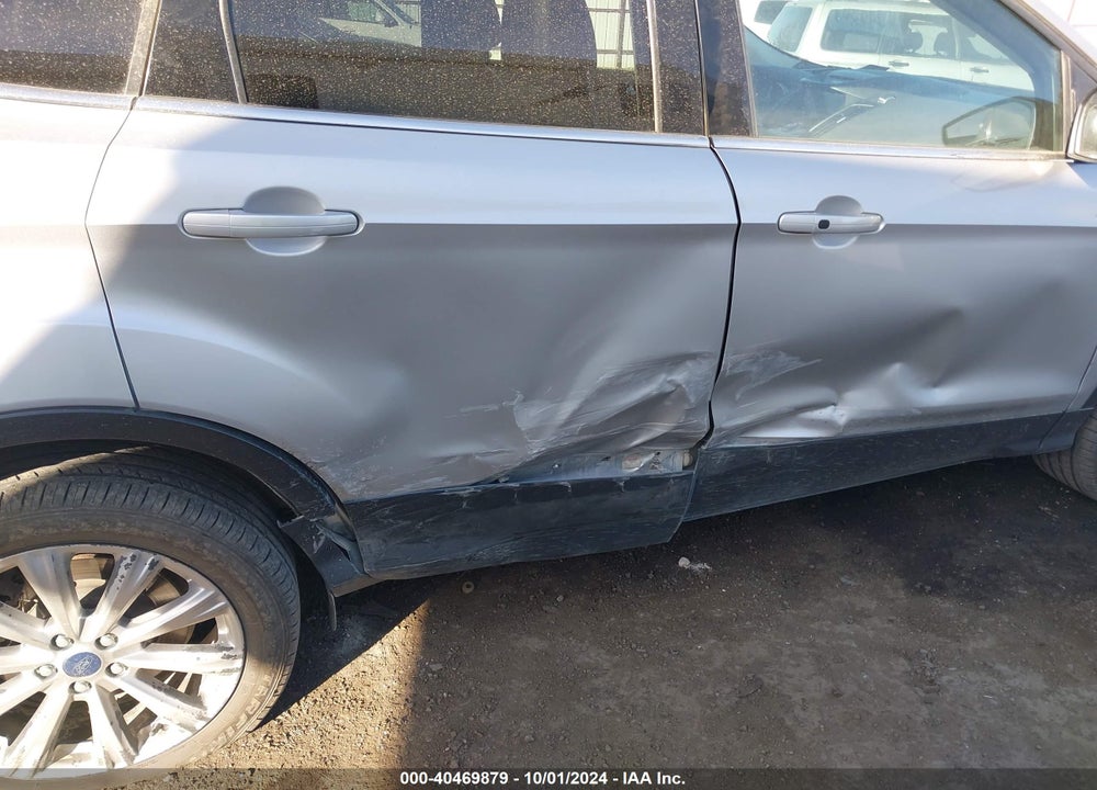 2017 FORD ESCAPE TITANIUM VIN: 1FMCU9JD2HUC39685