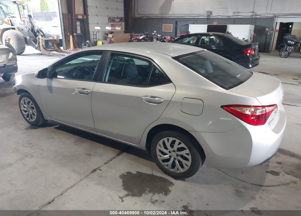 2018 TOYOTA COROLLA LE VIN: 2T1BURHE3JC086476