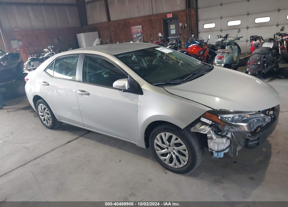 2018 TOYOTA COROLLA LE VIN: 2T1BURHE3JC086476
