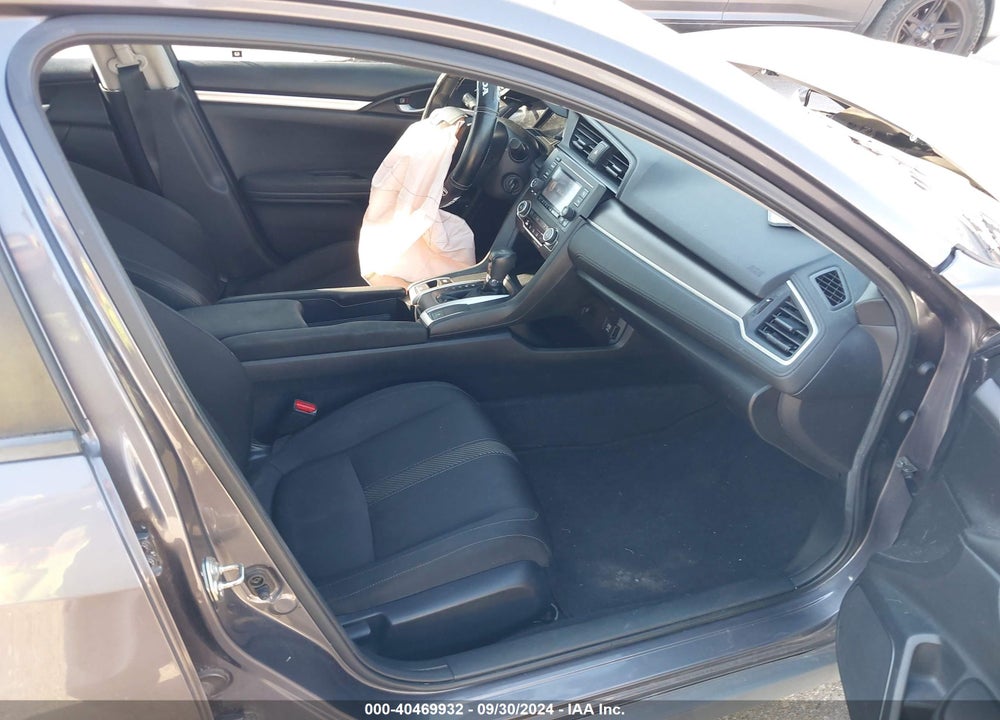 2017 HONDA CIVIC LX VIN: 19XFC2F5XHE044655