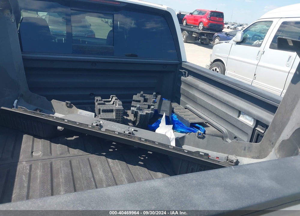 2019 HONDA RIDGELINE RTL-E VIN: 5FPYK3F71KB023429