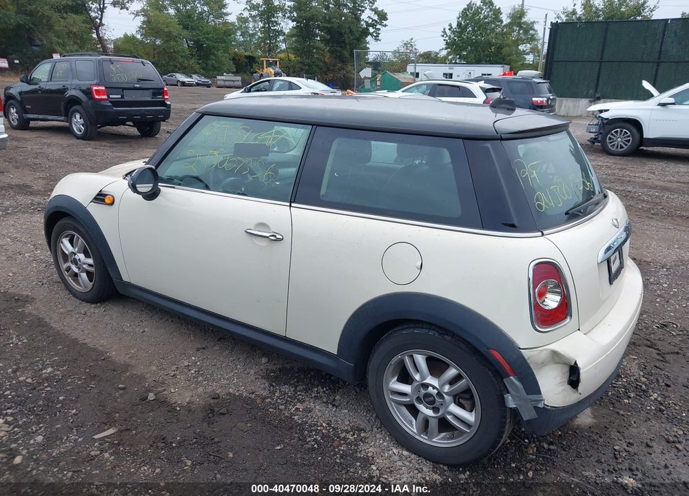 2012 MINI COOPER VIN: WMWSU3C51CT541967