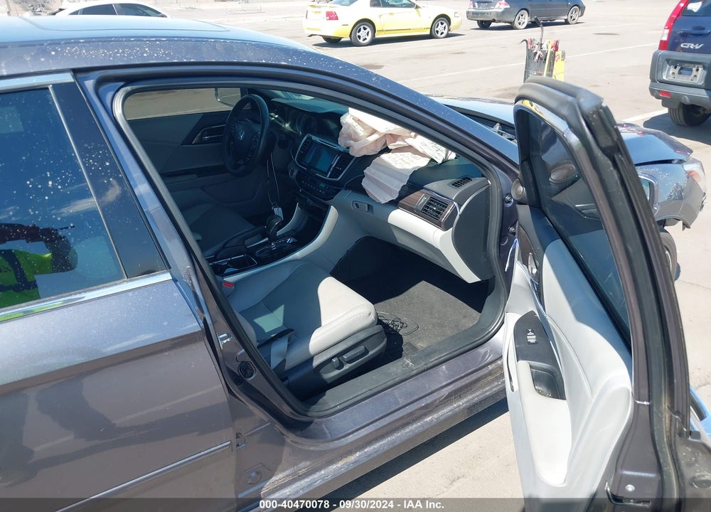2016 HONDA ACCORD TOURING VIN: 1HGCR3F95GA015013