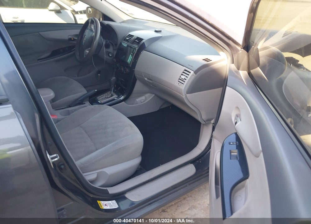 2010 TOYOTA COROLLA LE VIN: 2T1BU4EE4AC493181