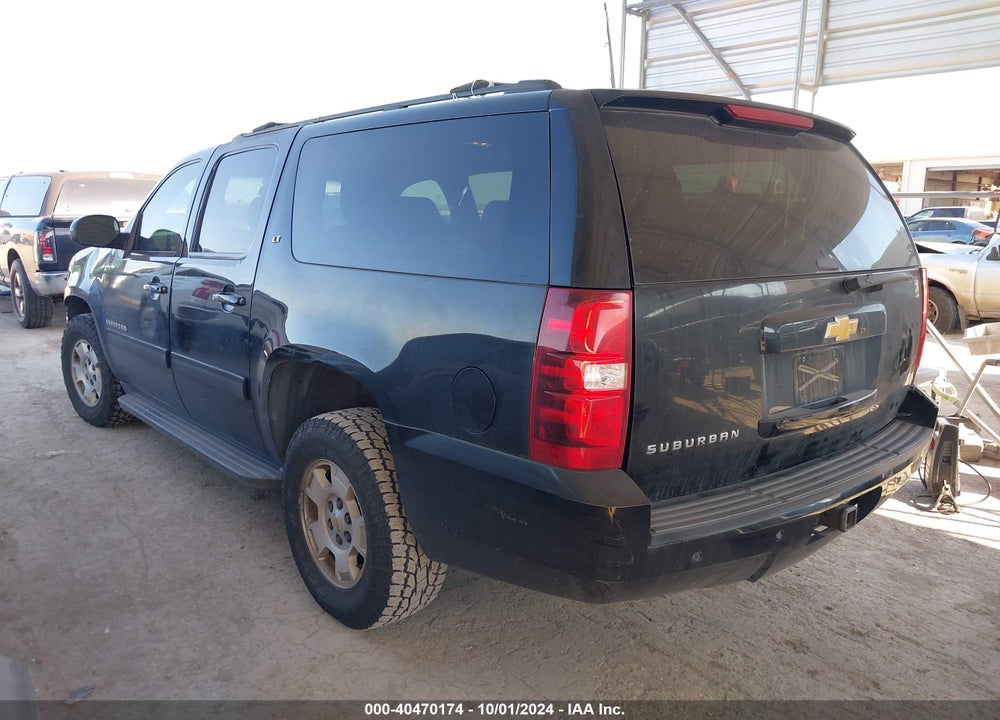 2013 CHEVROLET SUBURBAN 1500 LT VIN: 1GNSCJE08DR317273
