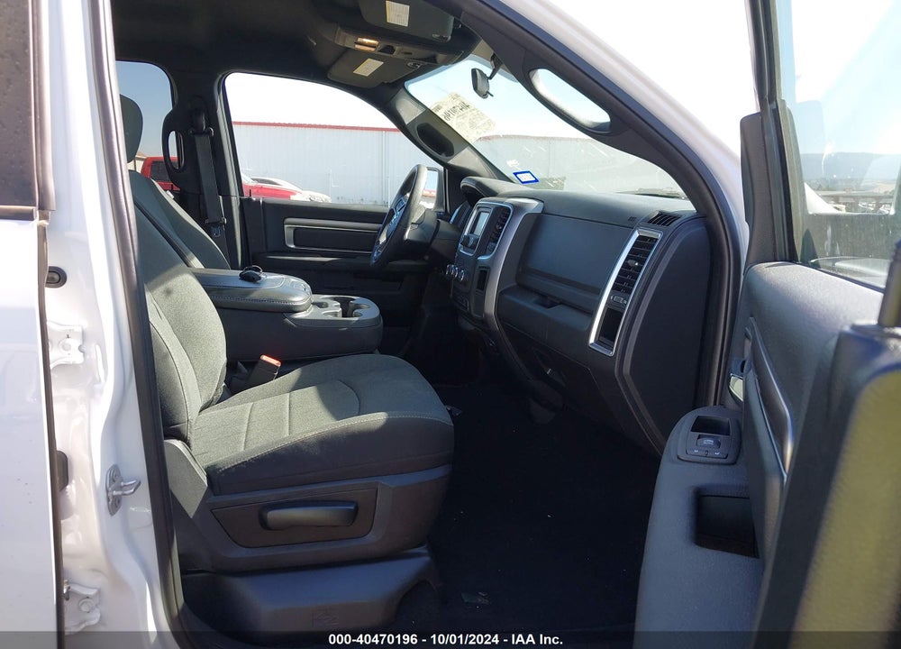2024 RAM 1500 CLASSIC WARLOCK 4X2 5'7 BOX VIN: 1C6RR6LG1RS123100
