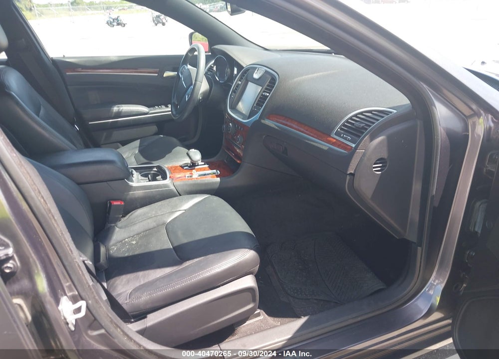 2013 CHRYSLER 300 MOTOWN VIN: 2C3CCAAG8DH732338